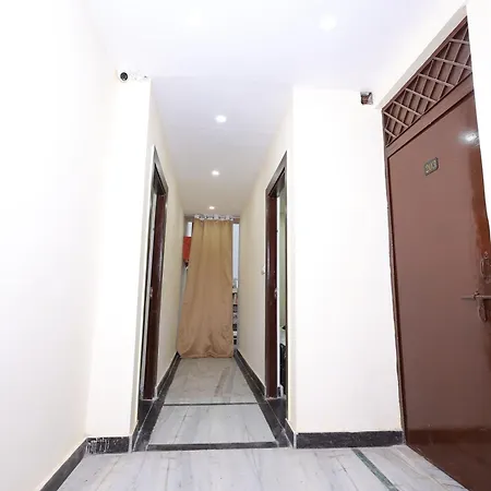 Hotel O Tridev